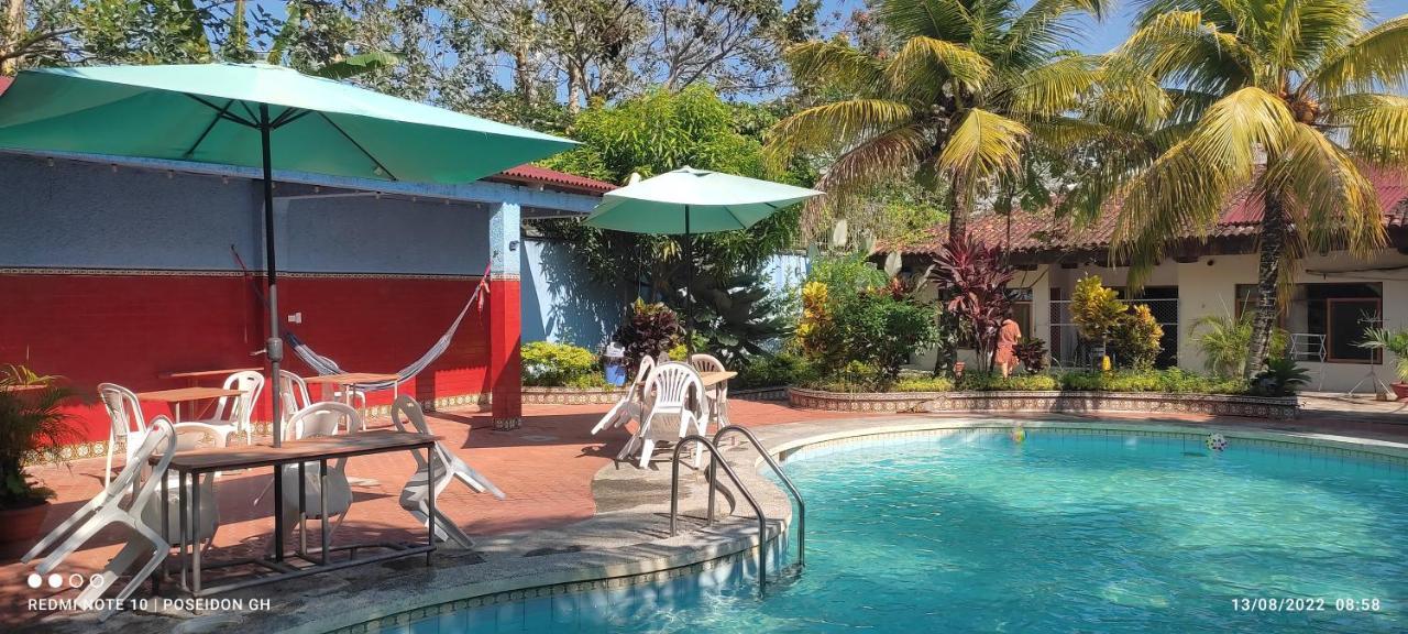 Poseidon Guest House Ікітос Екстер'єр фото