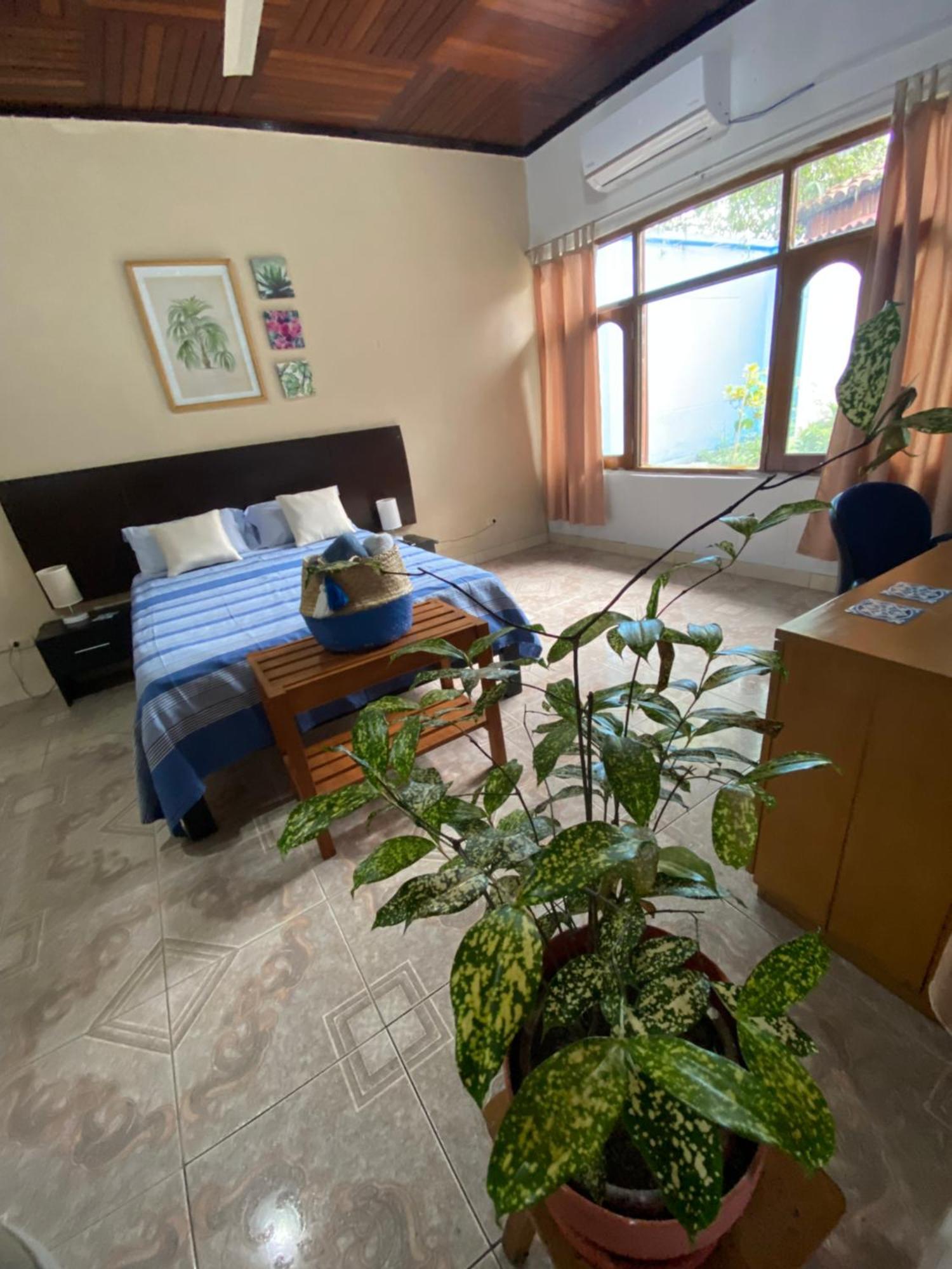 Poseidon Guest House Ікітос Екстер'єр фото