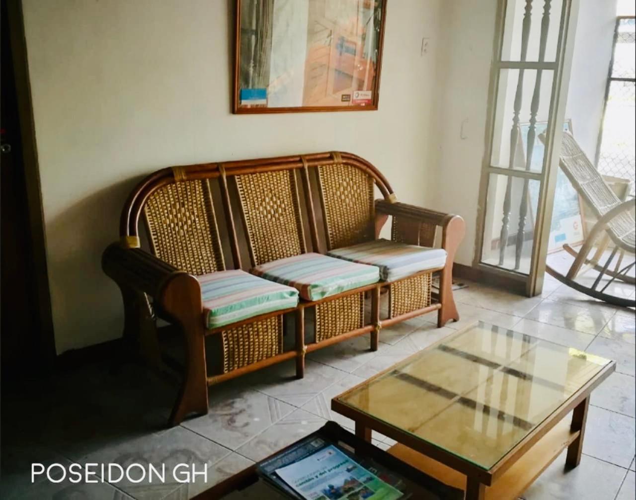 Poseidon Guest House Ікітос Екстер'єр фото